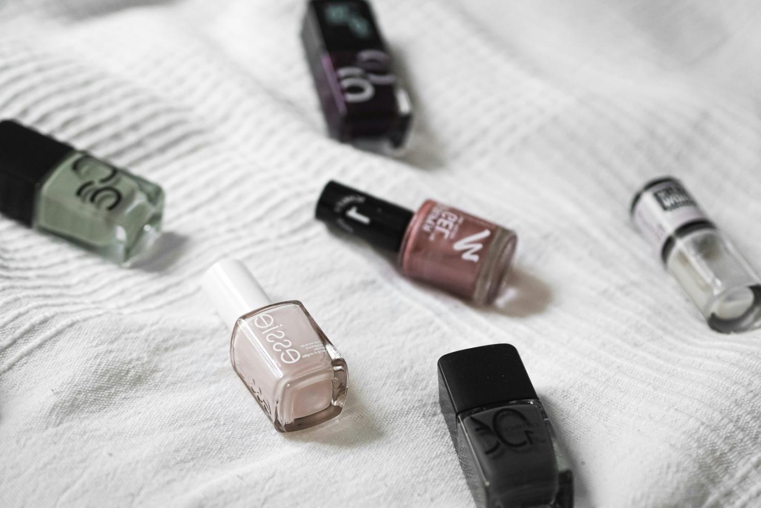 Fortgeschrittene Nagelkunst-Techniken im Unterricht